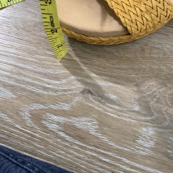 Anne Klein-Akzala Casual Slides EUC - Picture 8 of 8